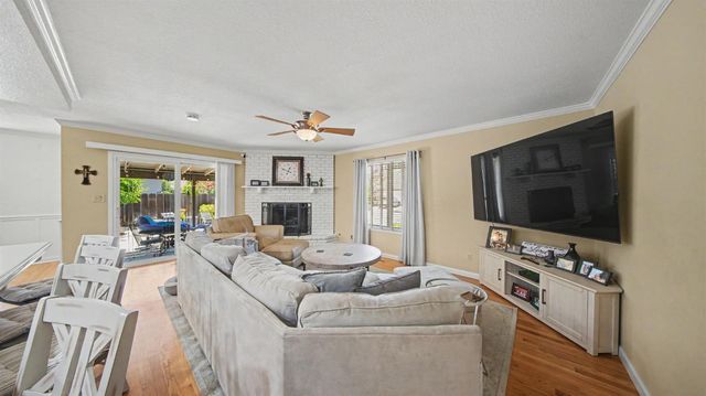1240 Forest Dr, Turlock, CA 95380