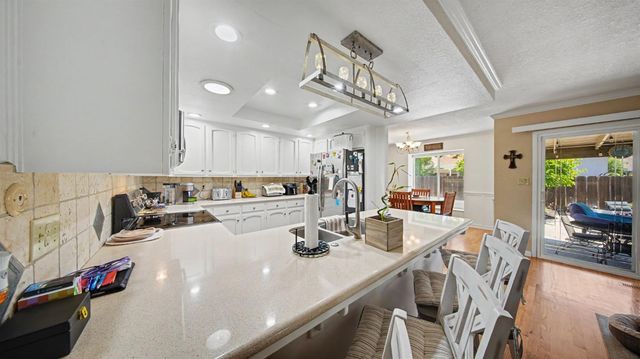 1240 Forest Dr, Turlock, CA 95380