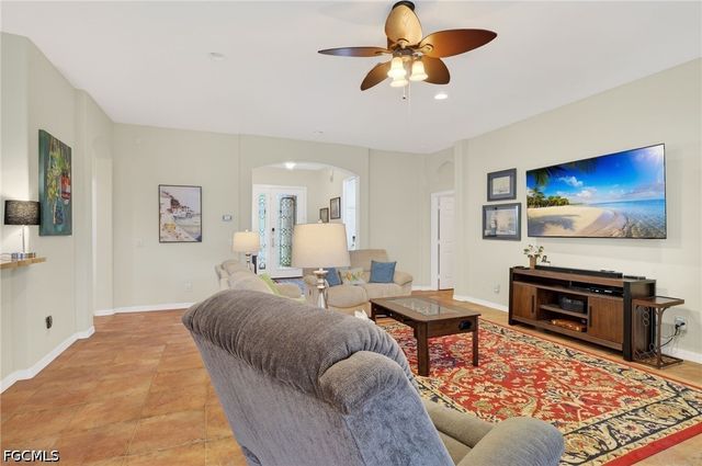 11801 Pine Timber LN, Fort Myers, FL 33913