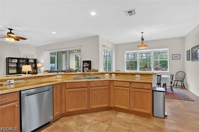 11801 Pine Timber LN, Fort Myers, FL 33913