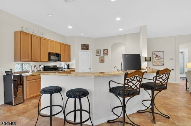 11801 Pine Timber LN, Fort Myers, FL 33913