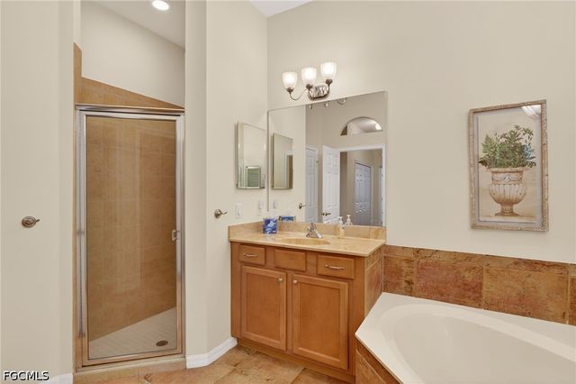 11801 Pine Timber LN, Fort Myers, FL 33913