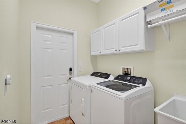 11801 Pine Timber LN, Fort Myers, FL 33913