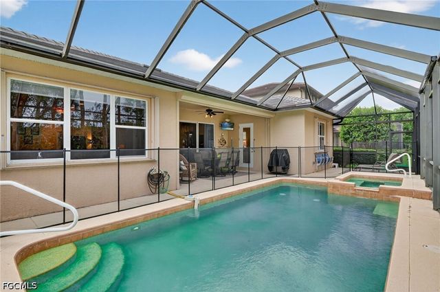 11801 Pine Timber LN, Fort Myers, FL 33913