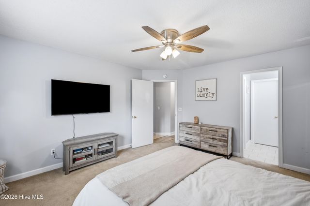 4415 Woodcroft Court, Wilmington, NC 28405