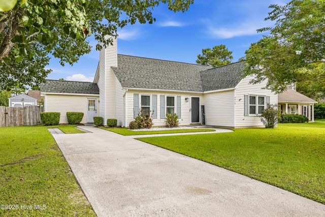 4415 Woodcroft Court, Wilmington, NC 28405
