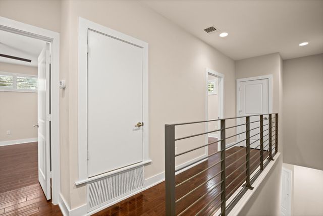 1730 Bunche RD A, Austin, TX 78721