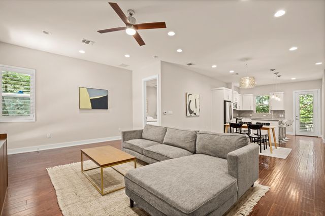 1730 Bunche RD A, Austin, TX 78721