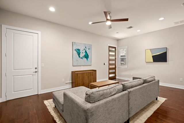 1730 Bunche RD A, Austin, TX 78721