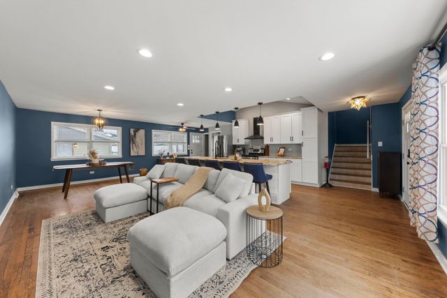 17606 S 70th Court, Tinley Park, IL 60477