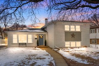 17606 S 70th Court, Tinley Park, IL 60477