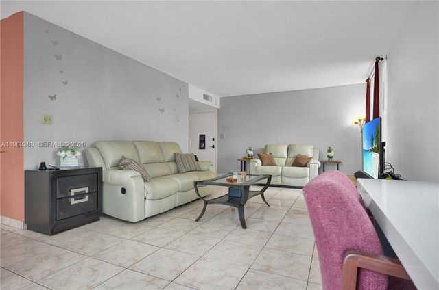 16558 NE 26th Ave 2A, North Miami Beach, FL 33160