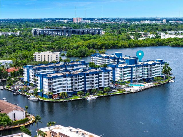 16558 NE 26th Ave 2A, North Miami Beach, FL 33160