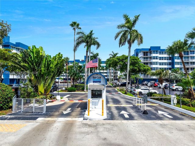 16558 NE 26th Ave 2A, North Miami Beach, FL 33160