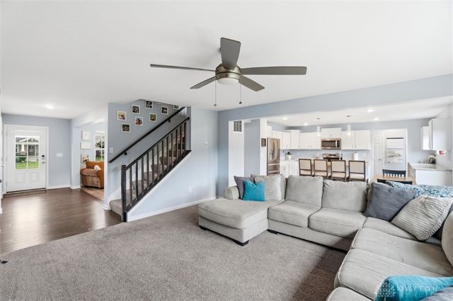 8952 Bluejay View Drive, Cleves, OH 45002