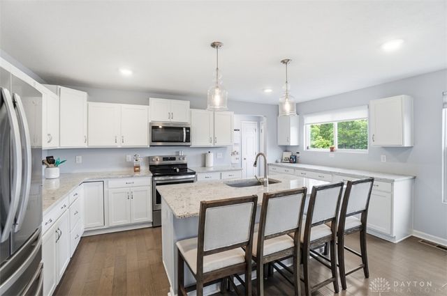 8952 Bluejay View Drive, Cleves, OH 45002