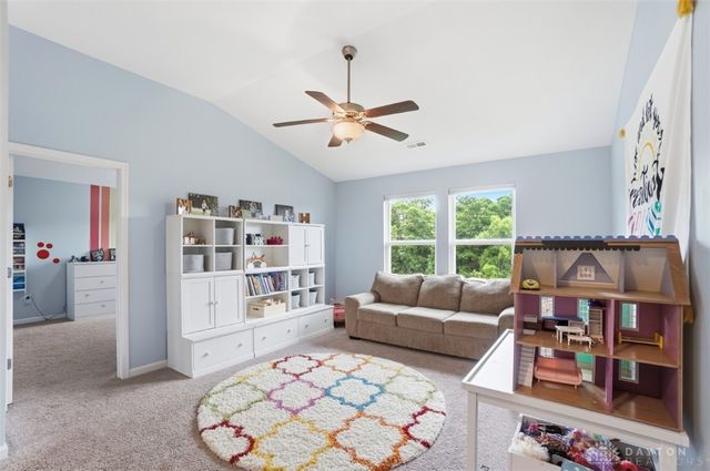 8952 Bluejay View Drive, Cleves, OH 45002