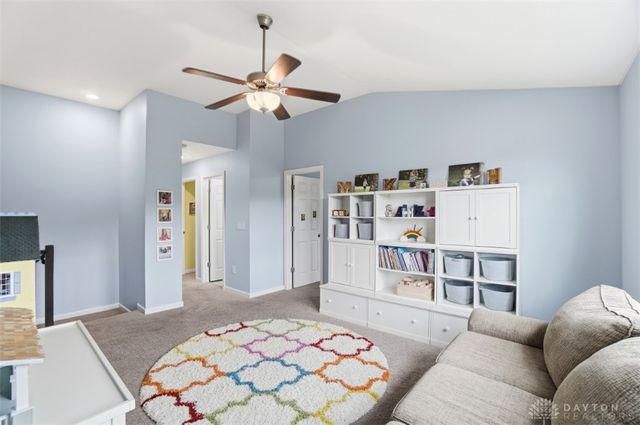 8952 Bluejay View Drive, Cleves, OH 45002