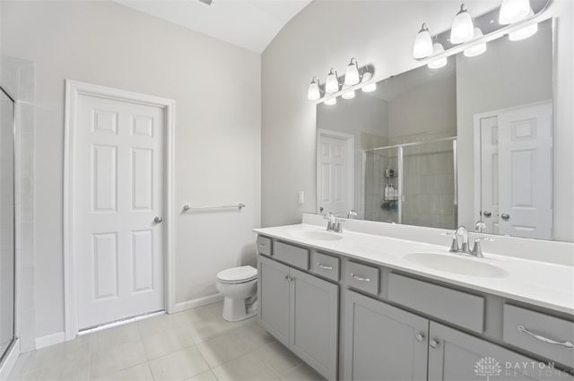8952 Bluejay View Drive, Cleves, OH 45002
