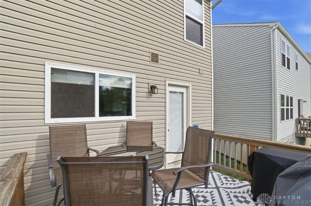 8952 Bluejay View Drive, Cleves, OH 45002