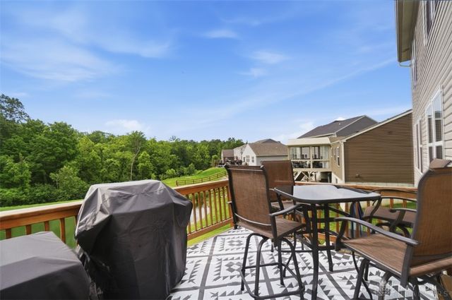 8952 Bluejay View Drive, Cleves, OH 45002