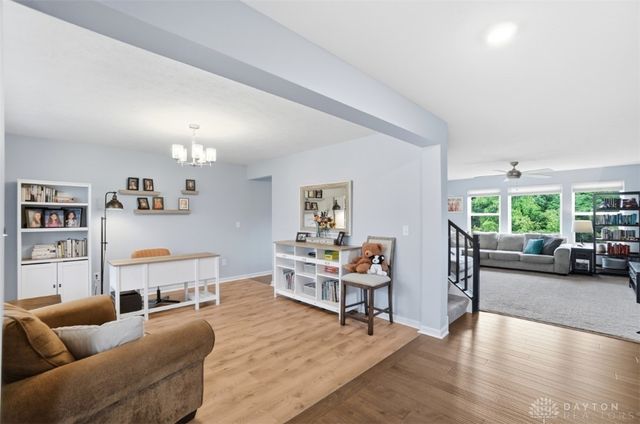 8952 Bluejay View Drive, Cleves, OH 45002