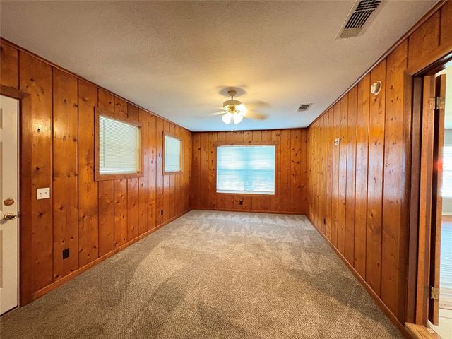 105 Calloway Dr., Hughes Springs, TX 75656