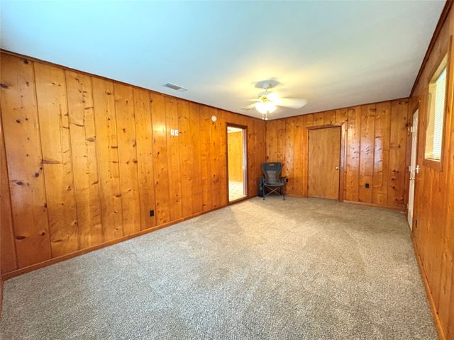 105 Calloway Dr., Hughes Springs, TX 75656