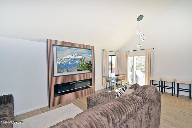 6770 Evening Star Drive, Sparks, NV 89436