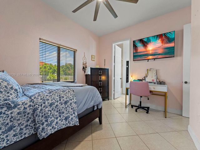 13205 SW 218th Ter, Miami, FL 33170