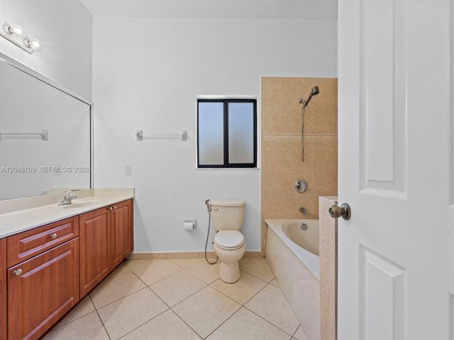 13205 SW 218th Ter, Miami, FL 33170