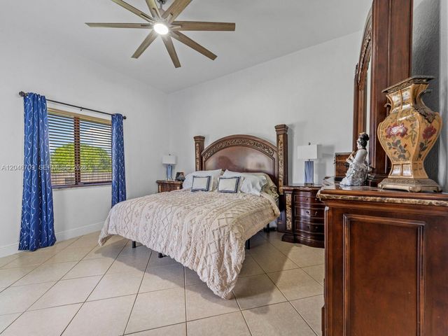 13205 SW 218th Ter, Miami, FL 33170