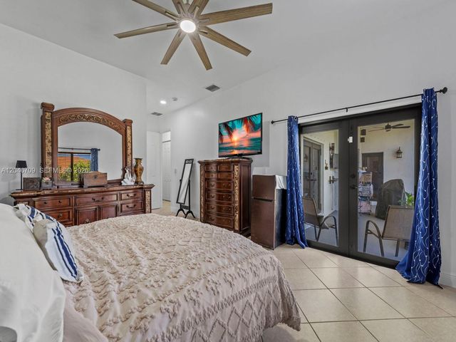 13205 SW 218th Ter, Miami, FL 33170