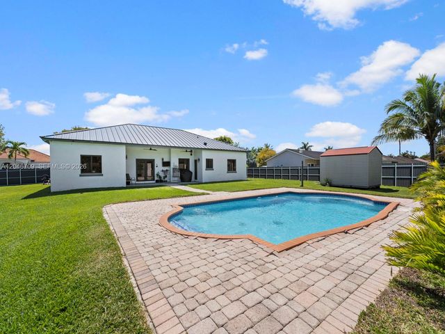 13205 SW 218th Ter, Miami, FL 33170