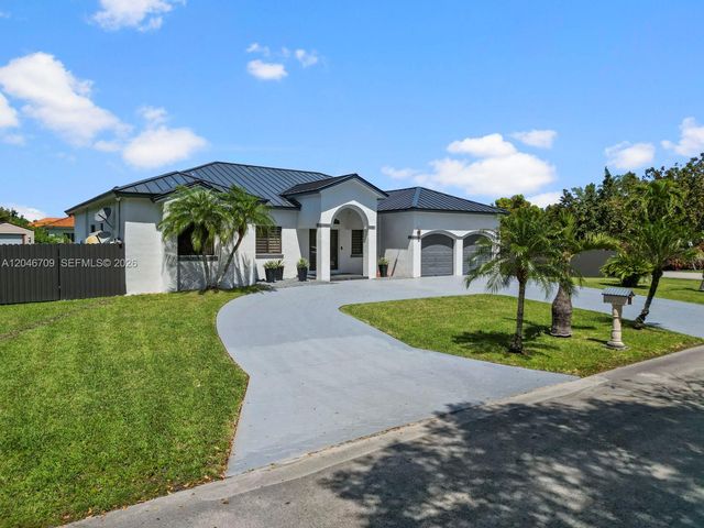 13205 SW 218th Ter, Miami, FL 33170