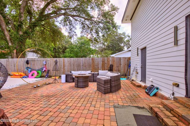 1200 College Street, Gulfport, MS 39507