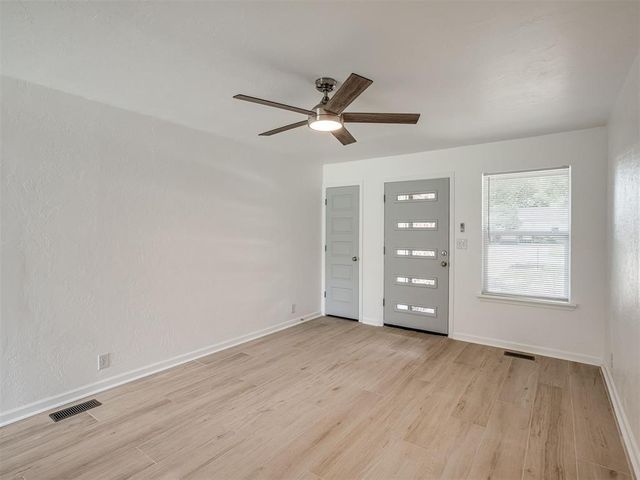 221 W Wayne Street, Edmond, OK 73003