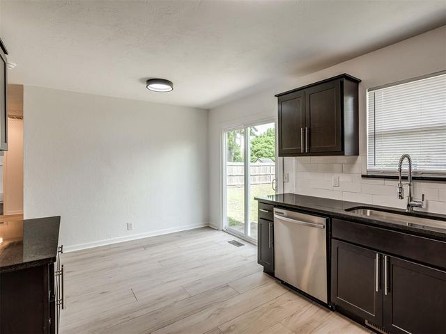221 W Wayne Street, Edmond, OK 73003
