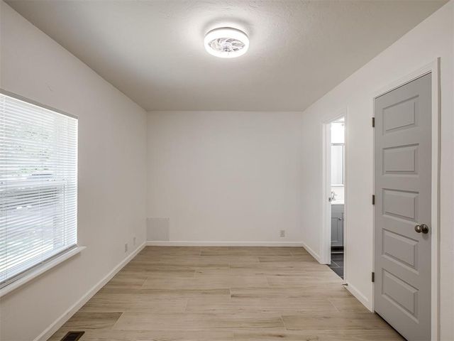 221 W Wayne Street, Edmond, OK 73003