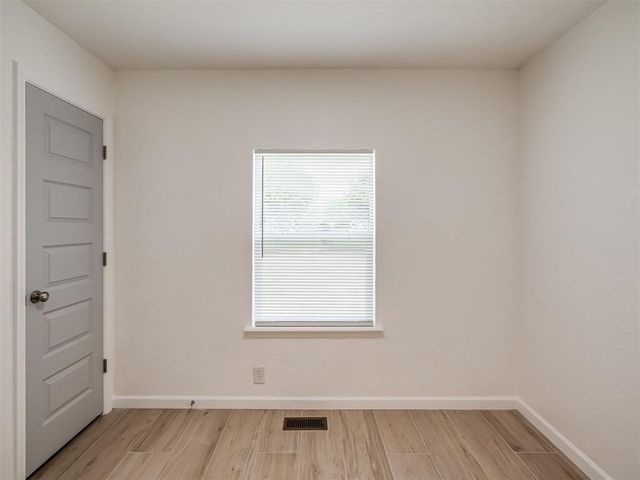 221 W Wayne Street, Edmond, OK 73003