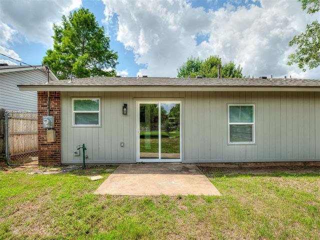 221 W Wayne Street, Edmond, OK 73003
