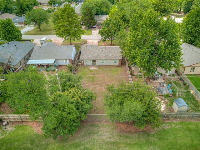 221 W Wayne Street, Edmond, OK 73003
