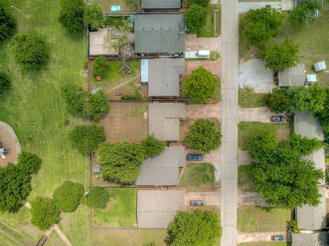221 W Wayne Street, Edmond, OK 73003