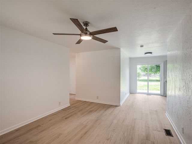 221 W Wayne Street, Edmond, OK 73003
