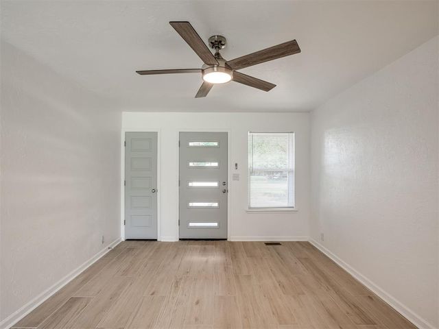 221 W Wayne Street, Edmond, OK 73003