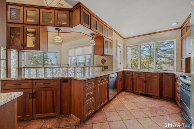 54 Wilbur Road, Stonington, CT 06378