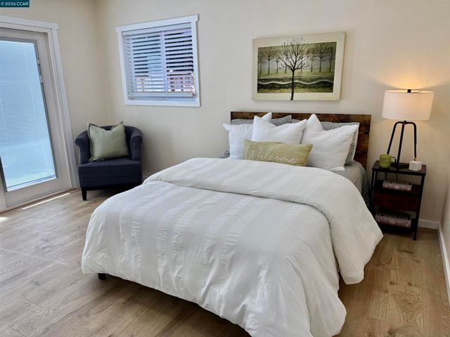 355 Lofas Pl, Vallejo, CA 94589