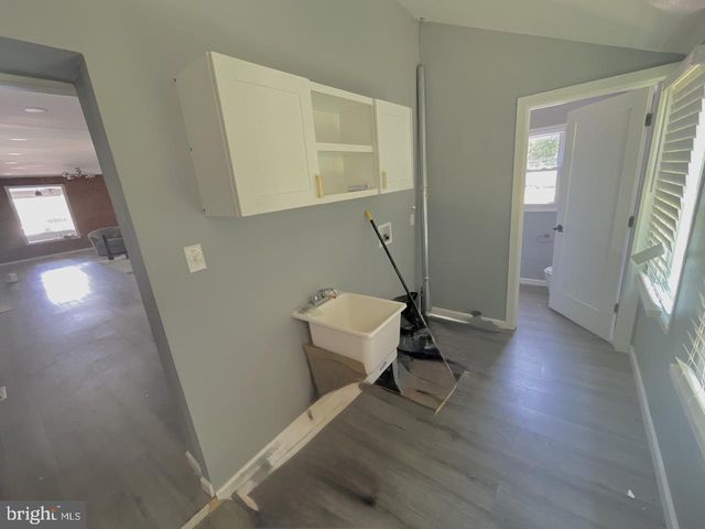 906 CEDAR AVE, Darby, PA 19023