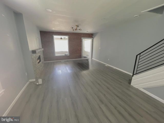 906 CEDAR AVE, Darby, PA 19023