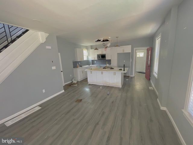 906 CEDAR AVE, Darby, PA 19023